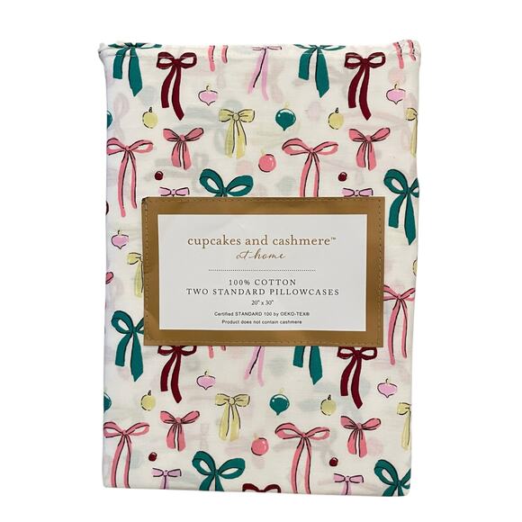 Cupcakes & Cashmere 100% Cotton BOWS Standard Pillowcase Set of 2 New - Picture 1 of 10